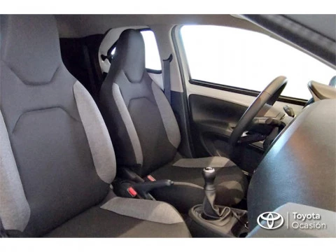 Toyota Aygo X Cross Cross Play