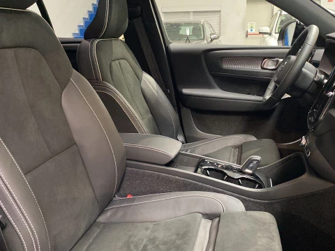 Volvo XC40 1.5 T5 RECHARGE R-DESIGN DCT 5P