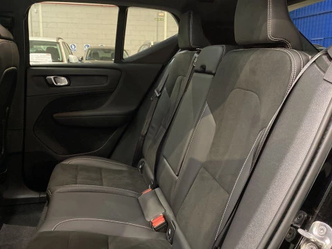 Volvo XC40 1.5 T5 RECHARGE R-DESIGN DCT 5P