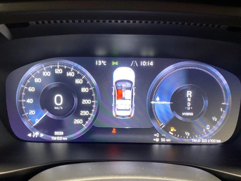 Volvo XC40 1.5 T5 RECHARGE R-DESIGN DCT 5P