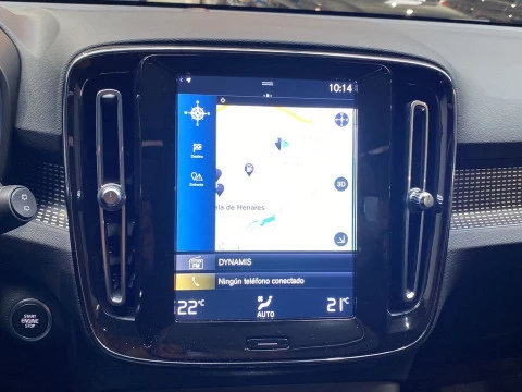 Volvo XC40 1.5 T5 RECHARGE R-DESIGN DCT 5P