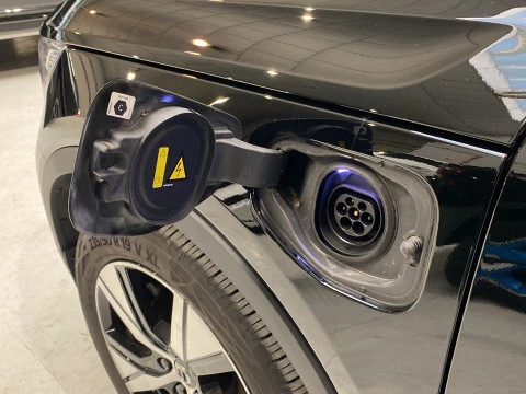 Volvo XC40 1.5 T5 RECHARGE R-DESIGN DCT 5P