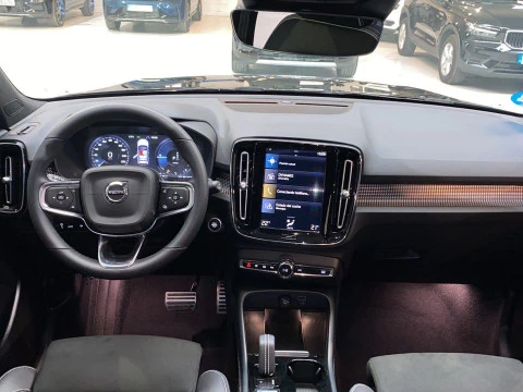 Volvo XC40 1.5 T5 RECHARGE R-DESIGN DCT 5P