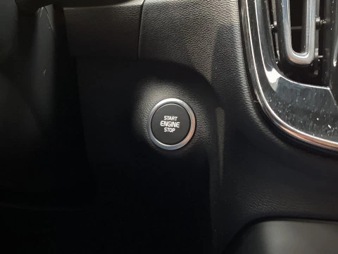 Volvo XC40 1.5 T5 RECHARGE R-DESIGN DCT 5P