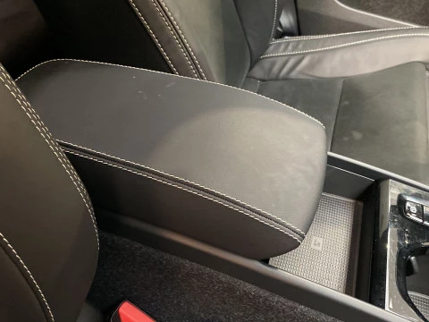 Volvo XC40 1.5 T5 RECHARGE R-DESIGN DCT 5P