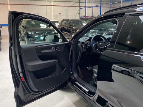 Volvo XC40 1.5 T5 RECHARGE R-DESIGN DCT 5P