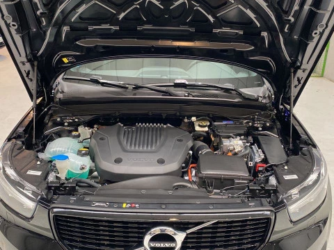 Volvo XC40 1.5 T5 RECHARGE R-DESIGN DCT 5P