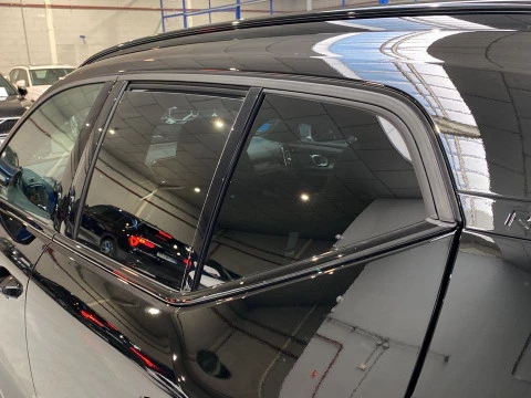 Volvo XC40 1.5 T5 RECHARGE R-DESIGN DCT 5P