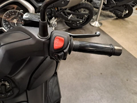 Yamaha XMAX 125 ABS SONIC GREY Yamaha XMAX 125 ABS SONIC GREY