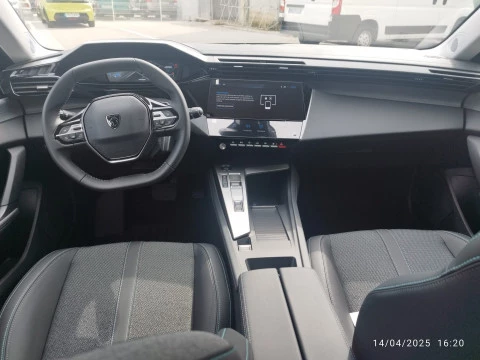 Peugeot 308 5P Allure Hybrid PHEV 180 e-EAT8