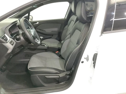 Renault Clio   TCe Techno 67kW