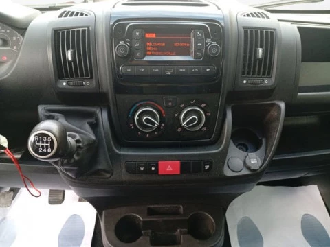 Citroën Jumper BlueHDi 103KW (140CV) Furgón 35L2H2