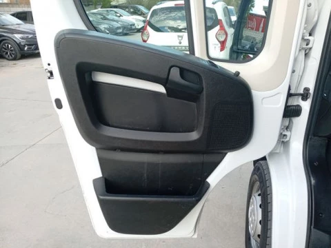 Citroën Jumper BlueHDi 103KW (140CV) Furgón 35L2H2