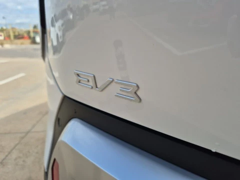 Kia EV3 Earth Long Range