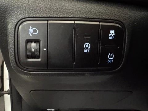 Hyundai i20 1.0 TGDI 74kW (100CV) 48V Essence