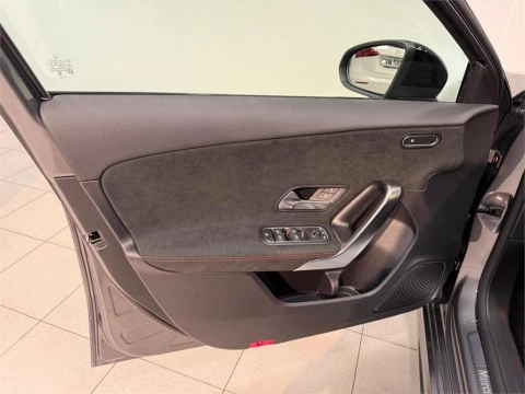 Mercedes-Benz Clase A 250 e con tecnología híbrida EQ