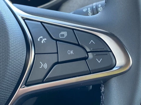 Renault Clio Techno full hybrid E-Tech 145 (103Kw)