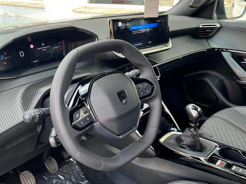 Peugeot 2008 1.2 GASOLINA 100 S&S ALLURE 5P