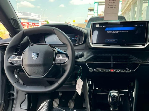 Peugeot 2008 1.2 GASOLINA 100 S&S ALLURE 5P