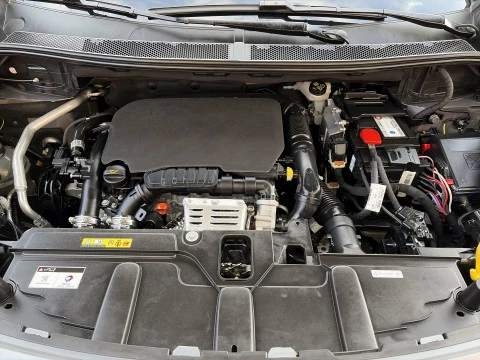 Peugeot 3008 PureTech 130 SANDS Allure 96 kW (130 CV)