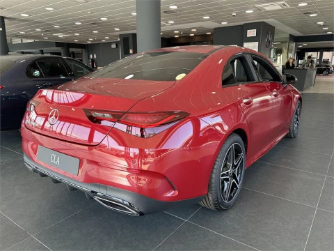 Mercedes-Benz CLA 200 D DCT
