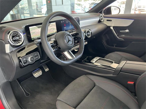 Mercedes-Benz CLA 200 D DCT