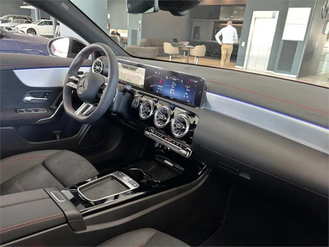 Mercedes-Benz CLA 200 D DCT