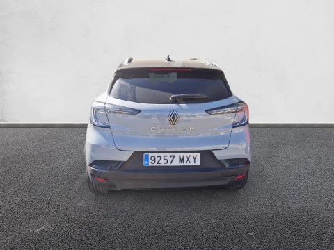 Renault Captur techno Eco-G 100cv (74 kW)