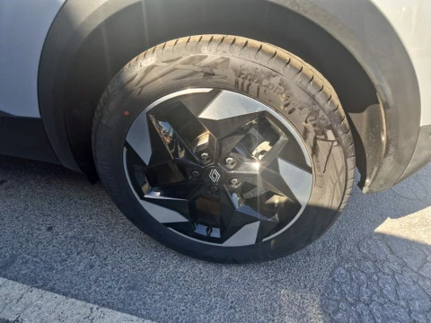 Renault Captur techno Eco-G 100cv (74 kW)