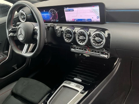 Mercedes-Benz Clase A 200 d Compacto