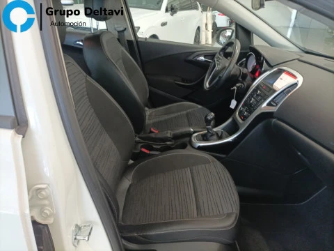 Opel Astra 1.4 Turbo Selective