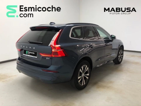 Volvo XC60 B4 Momentum (D) Auto