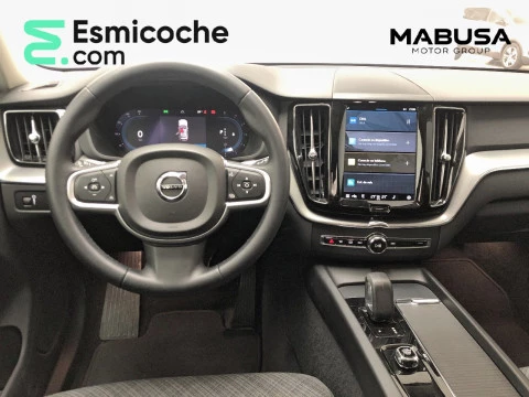 Volvo XC60 B4 Momentum (D) Auto