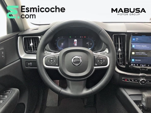 Volvo XC60 B4 Momentum (D) Auto