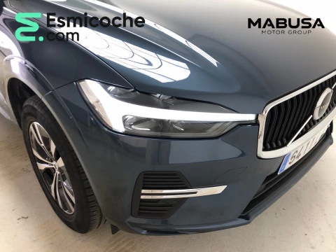 Volvo XC60 B4 Momentum (D) Auto