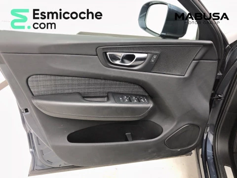 Volvo XC60 B4 Momentum (D) Auto