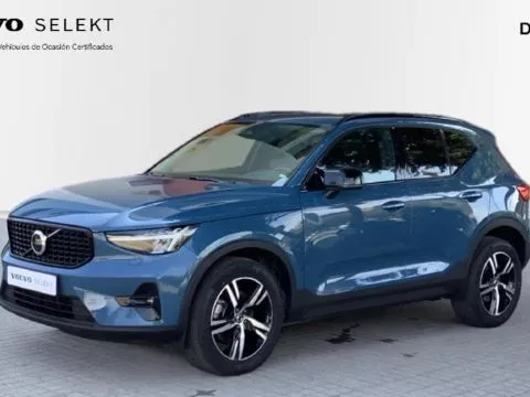 Volvo XC40 2.0 B3 G Plus Dark Auto