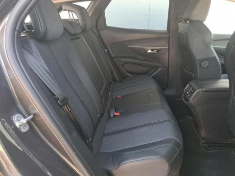 Peugeot 3008 Hybrid 225 e-EAT8 Allure