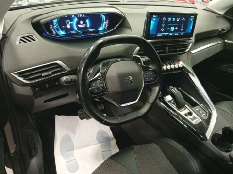 Peugeot 3008 Hybrid 225 e-EAT8 Allure