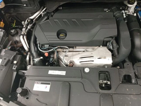Peugeot 3008 Hybrid 225 e-EAT8 Allure