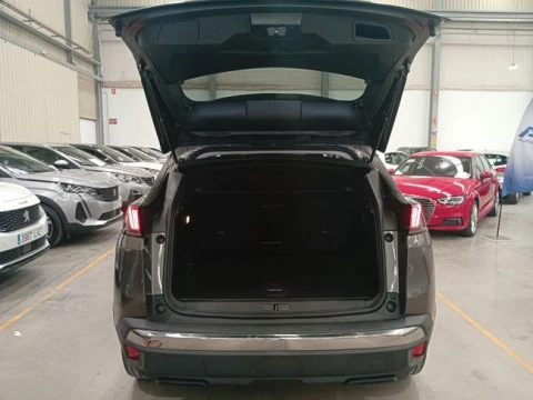 Peugeot 3008 Hybrid 225 e-EAT8 Allure