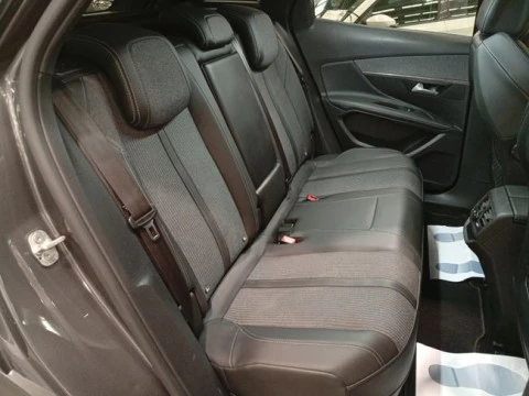 Peugeot 3008 Hybrid 225 e-EAT8 Allure Pack
