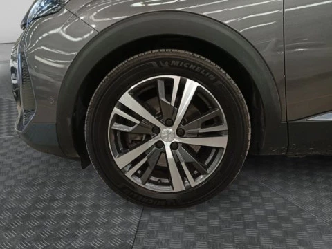 Peugeot 3008 Hybrid 225 e-EAT8 Allure Pack