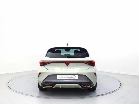 Cupra León 1.5 PHEV 150KW DSG 204 5P