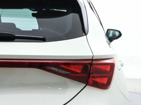 Cupra León 1.5 PHEV 150KW DSG 204 5P