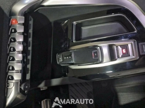 Peugeot 3008  1.2 PURETECH 96KW (130CV)  EAT8 GT Line