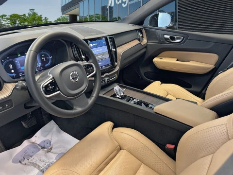 Volvo XC60 2.0 T6 AWD Recharge Ultimate Dark Auto