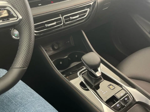 MG EHS 1.5T-GDI PHEV Luxury