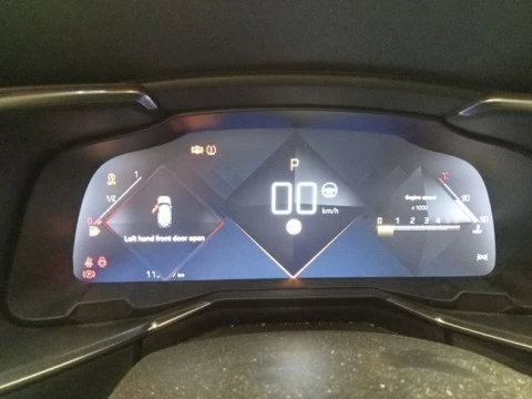 DS 7 Crossback BlueHDi DE 96kW (130CV) Auto. SO CHIC