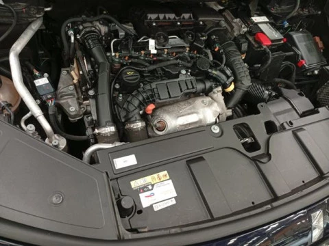 DS 7 Crossback BlueHDi DE 96kW (130CV) Auto. SO CHIC